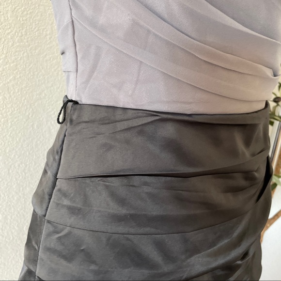 EXPRESS Color Block Ruched Cocktail Dress - Picture 3 of 9